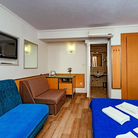 Hotel Savojo Petrovac Exteriér fotografie
