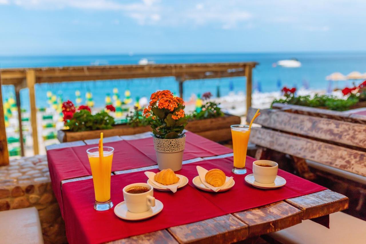 Hotel Savojo Petrovac Exteriér fotografie