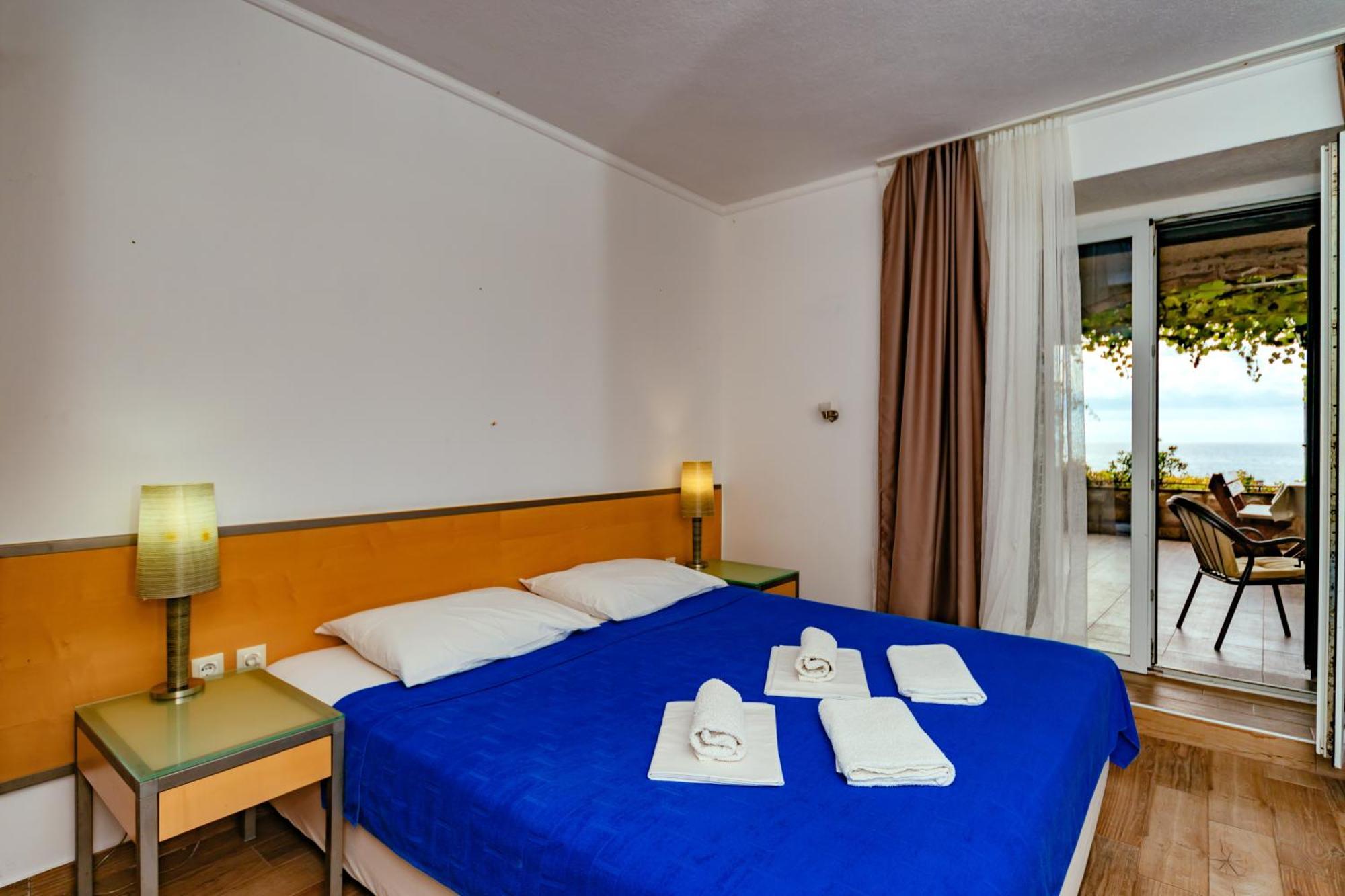 Hotel Savojo Petrovac Exteriér fotografie