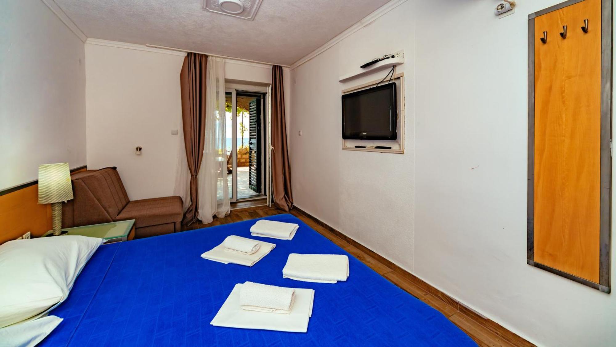Hotel Savojo Petrovac Exteriér fotografie