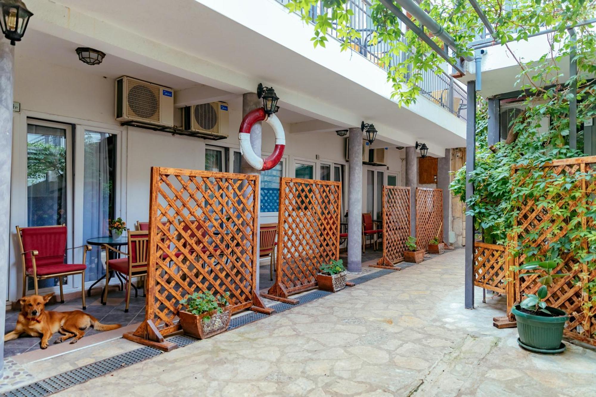 Hotel Savojo Petrovac Exteriér fotografie