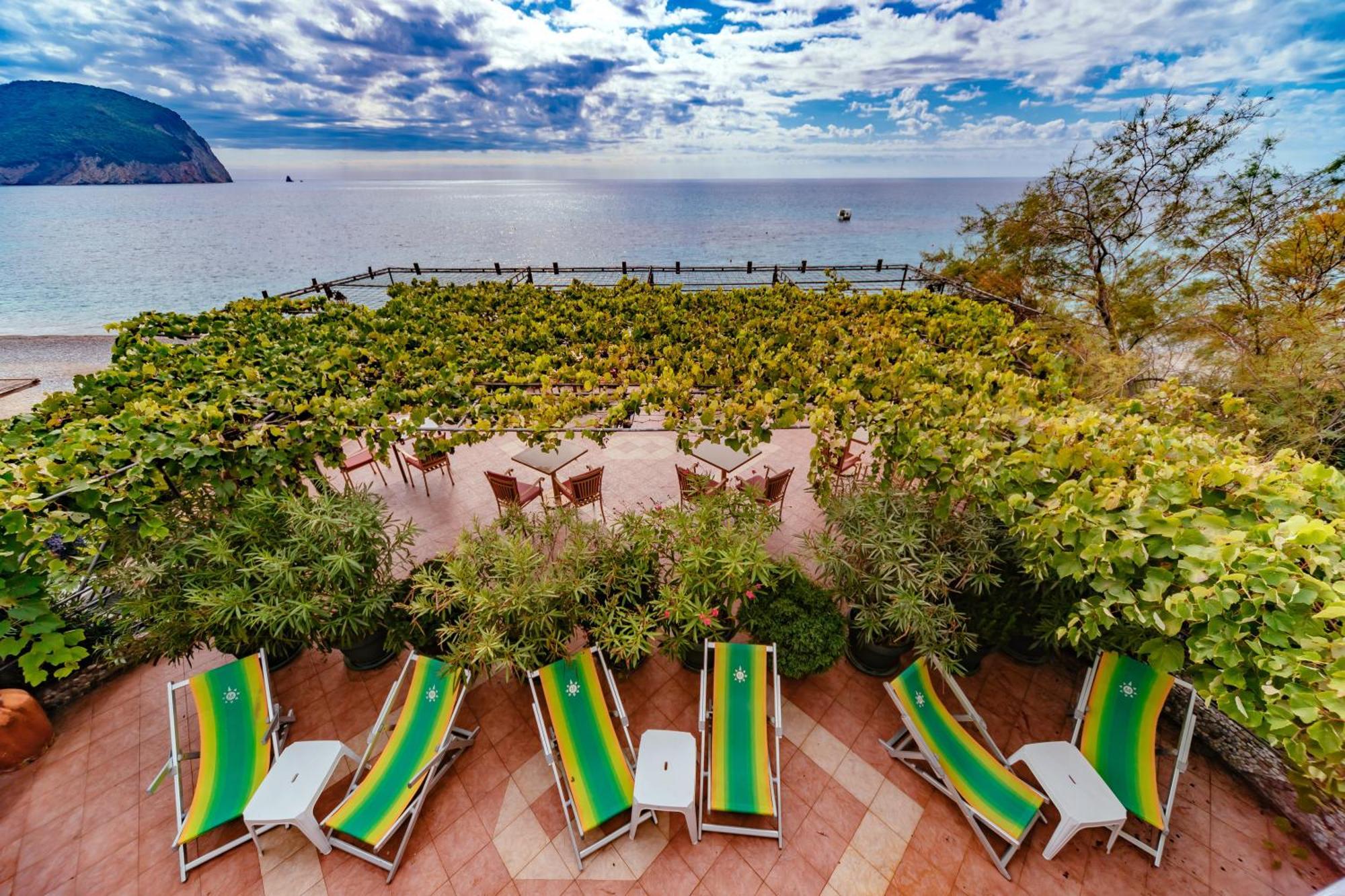Hotel Savojo Petrovac Exteriér fotografie