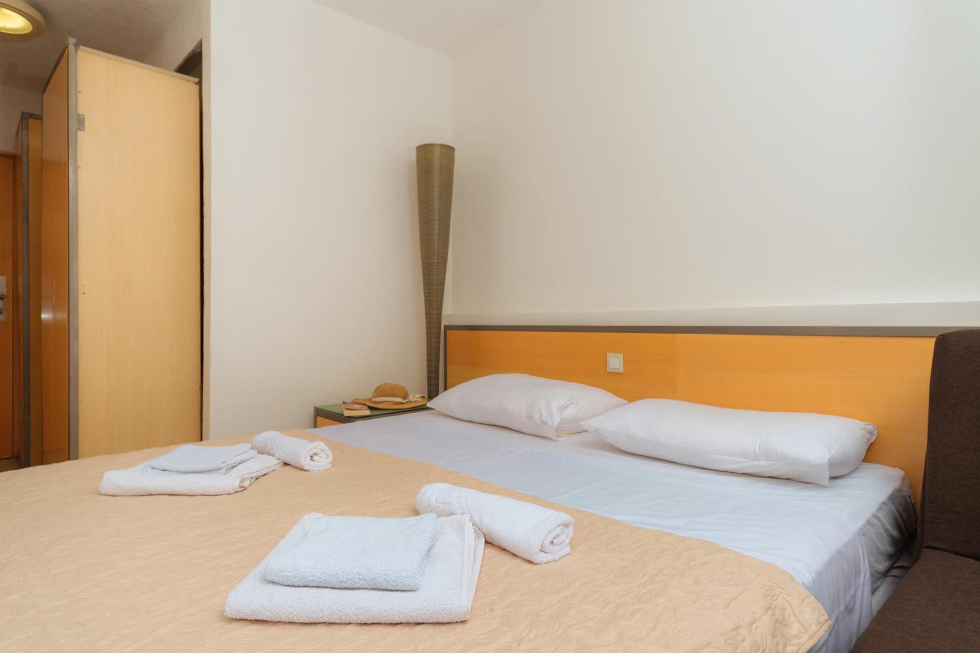Hotel Savojo Petrovac Exteriér fotografie
