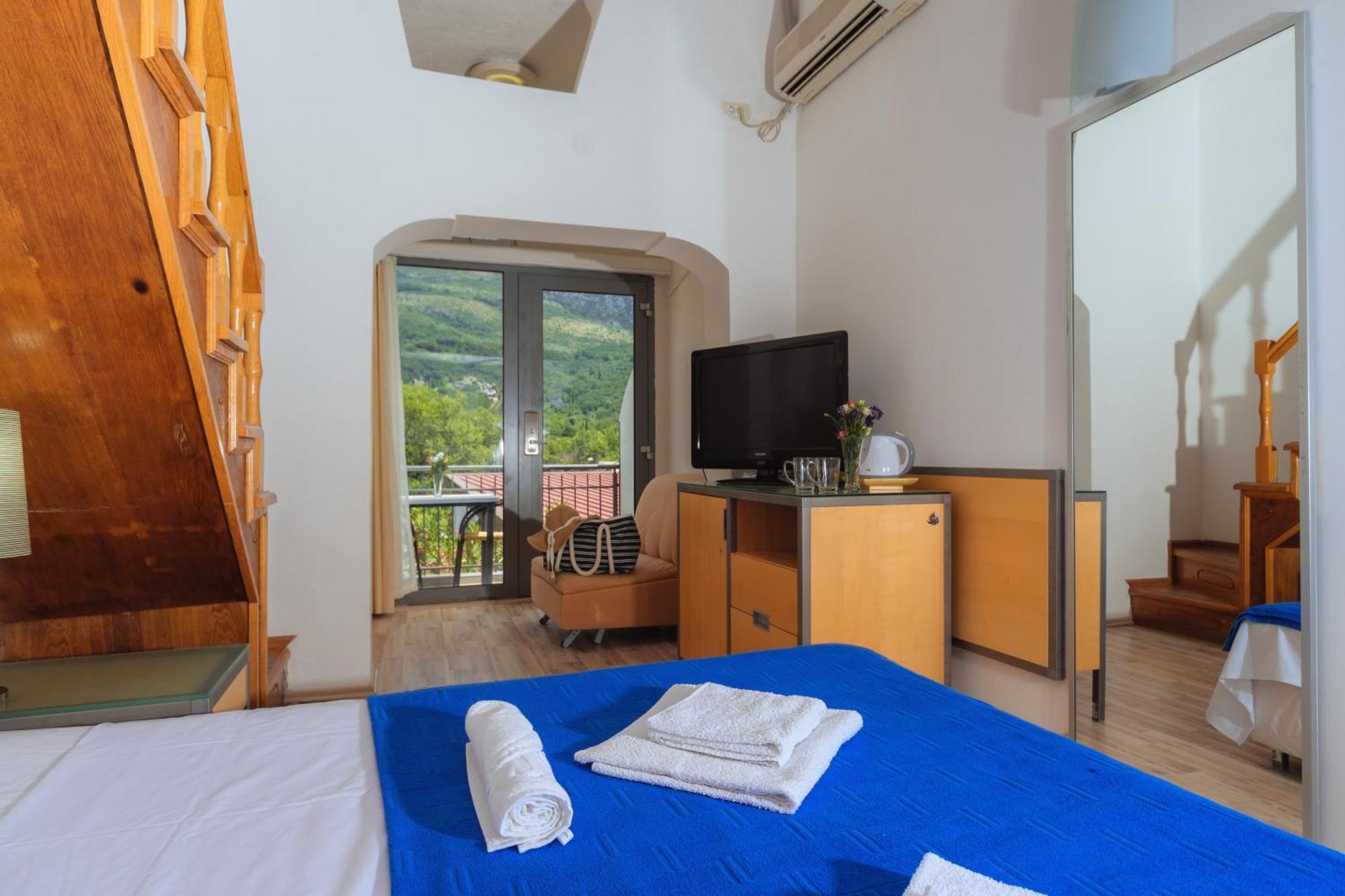 Hotel Savojo Petrovac Exteriér fotografie