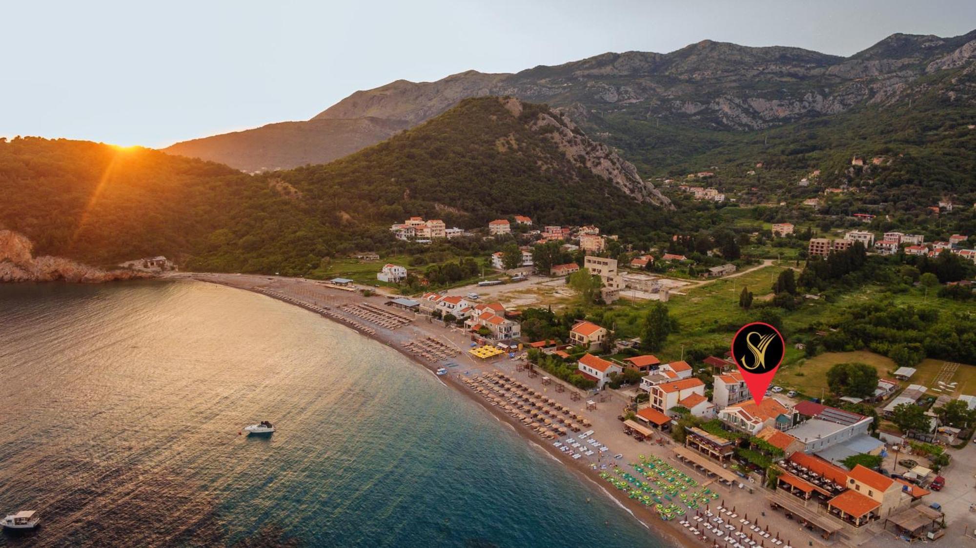 Hotel Savojo Petrovac Exteriér fotografie